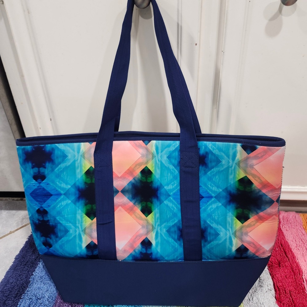 Roxy Sun Crush Neoprene Tote Bag Blue Pink Geometric Tie Dye ERJBT03058